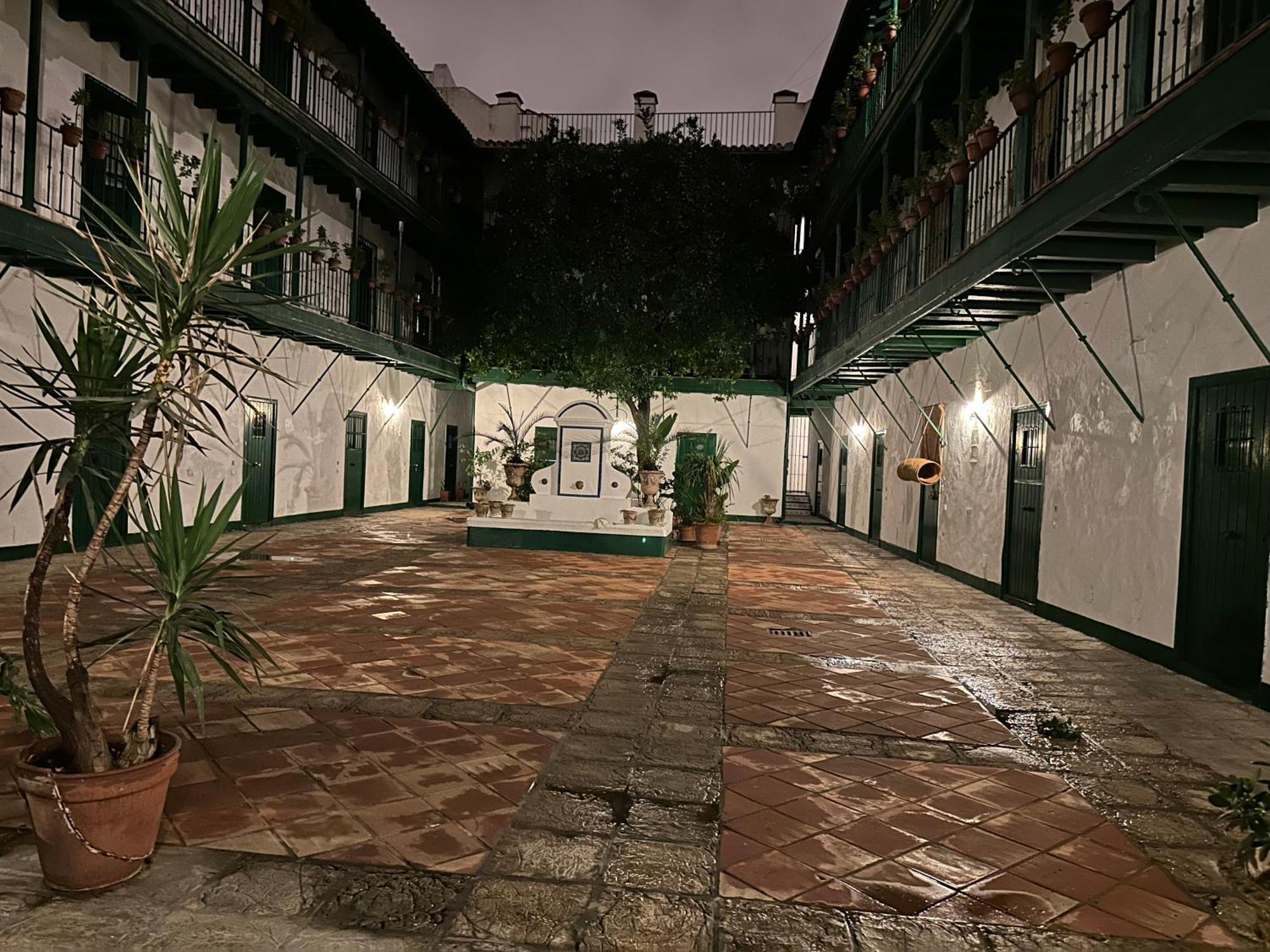 Casa Duque Compartida Familiar 2- Habitacion Bano Propio Siviglia Esterno foto