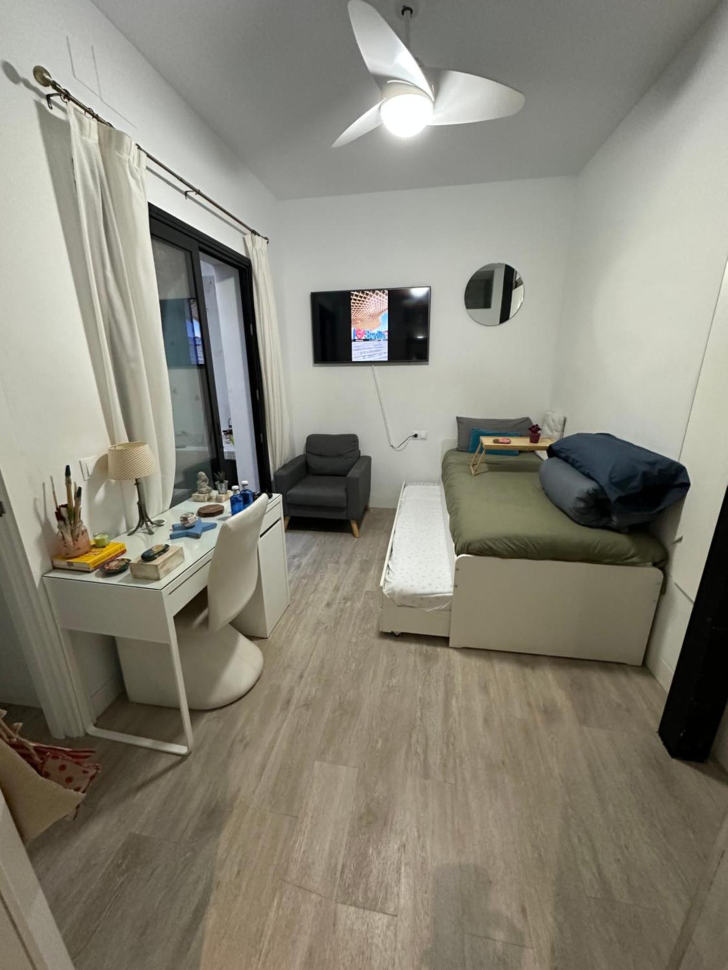 Casa Duque Compartida Familiar 2- Habitacion Bano Propio Siviglia Esterno foto